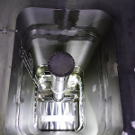 Diagnostics port plug for SX detector array